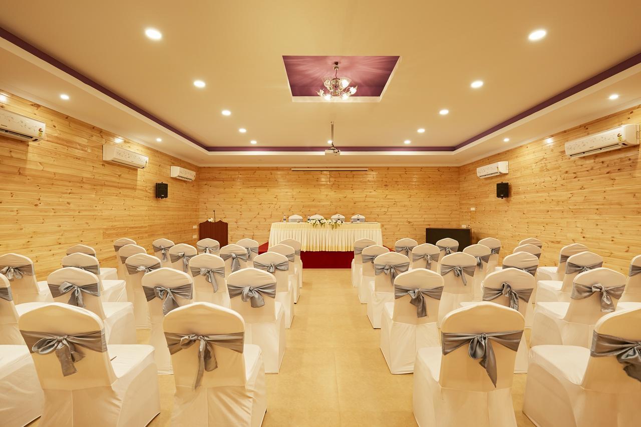 สเตอร์ลิง อไนคัตติ Hotel Varagampadi ภายนอก รูปภาพ