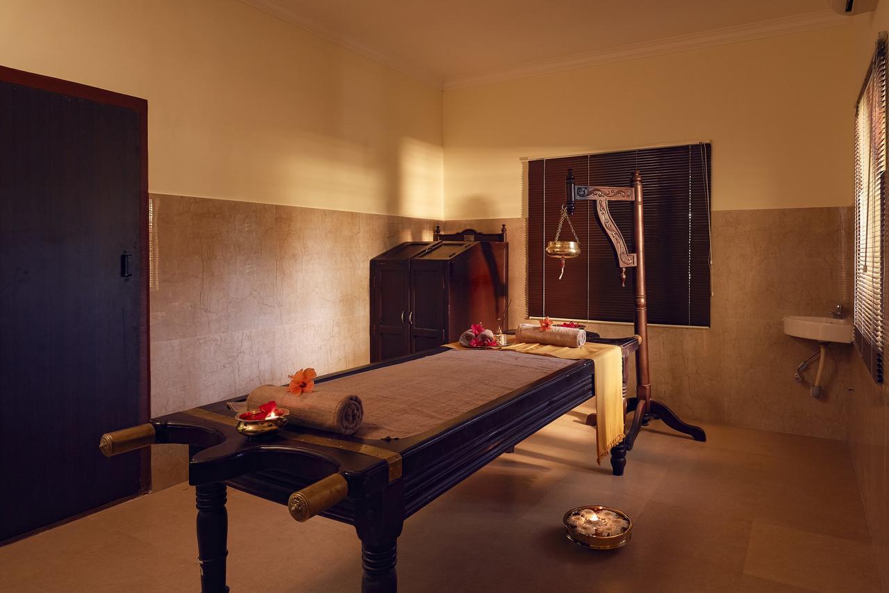 สเตอร์ลิง อไนคัตติ Hotel Varagampadi ภายนอก รูปภาพ