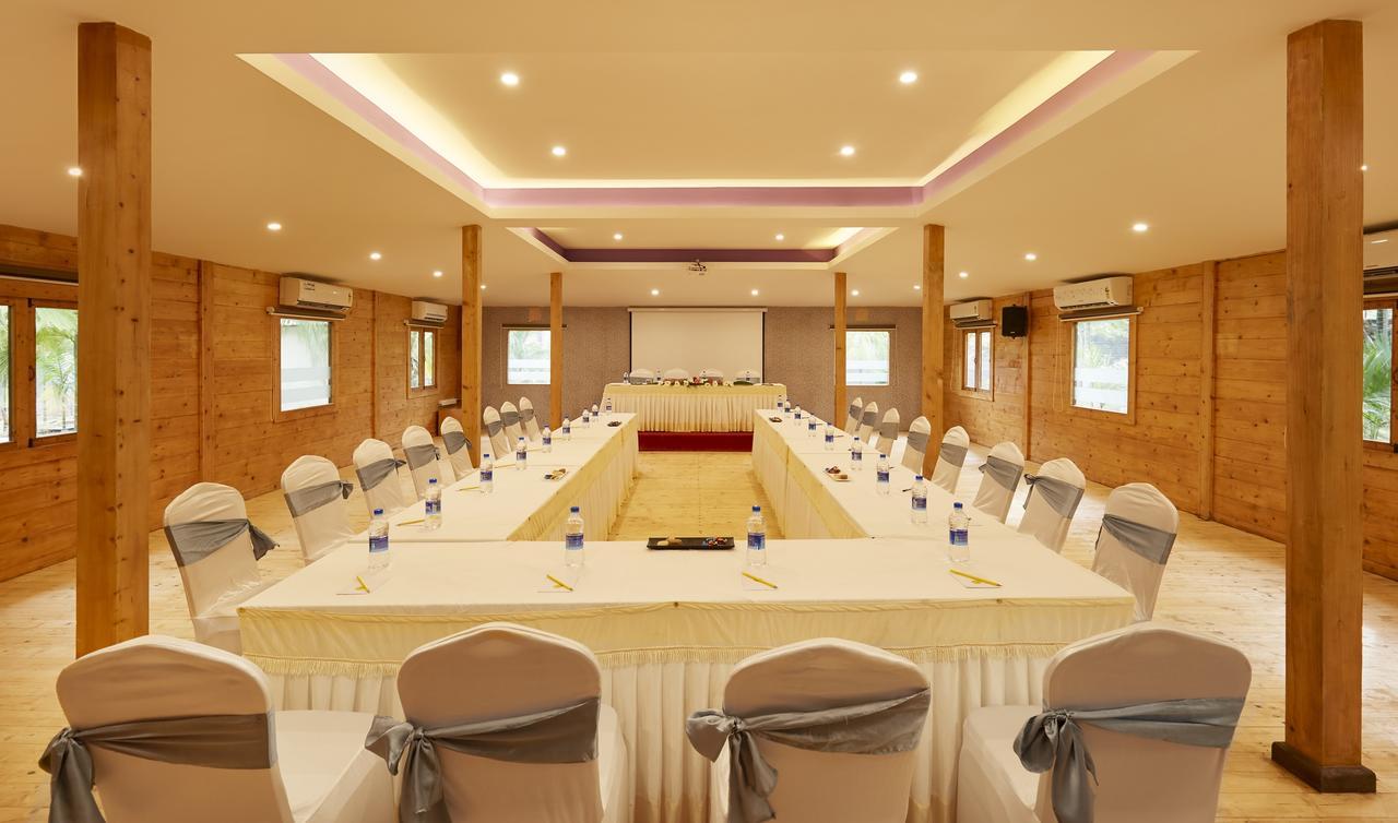 สเตอร์ลิง อไนคัตติ Hotel Varagampadi ภายนอก รูปภาพ